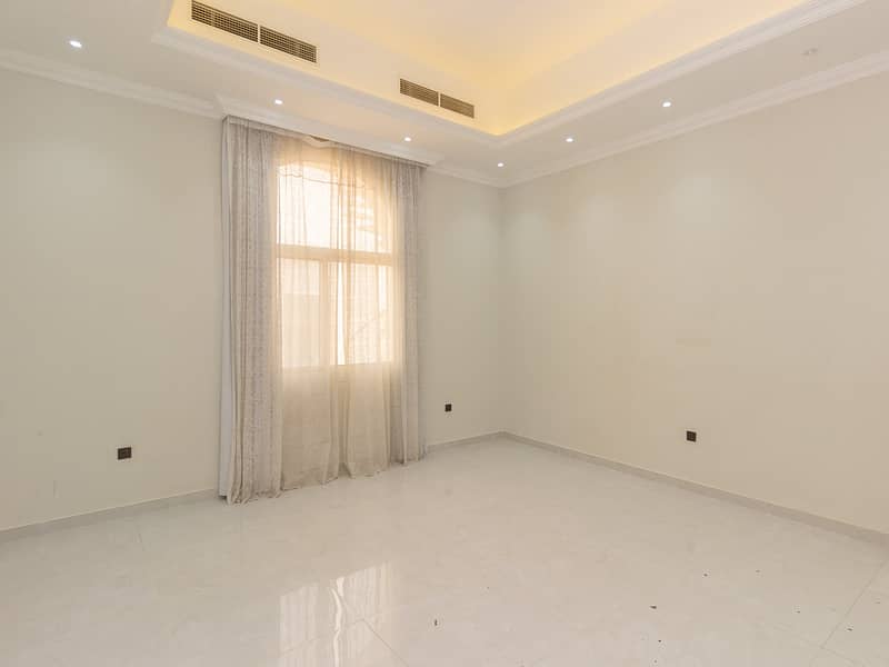 19 Al Aweer First - 5BR Villa - Sajitha (18 of 29). jpg