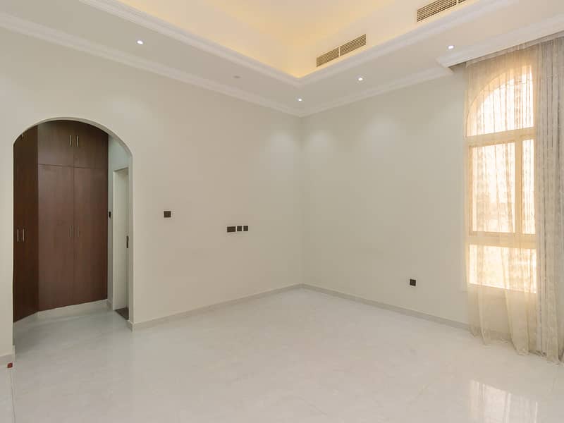 24 Al Aweer First - 5BR Villa - Sajitha (23 of 29). jpg