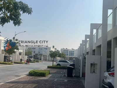3 Bedroom Villa for Sale in DAMAC Hills 2 (Akoya by DAMAC), Dubai - Unknown-12. jpeg