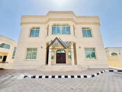 فیلا في فلج هزاع 6 غرف 110000 درهم - 11720833