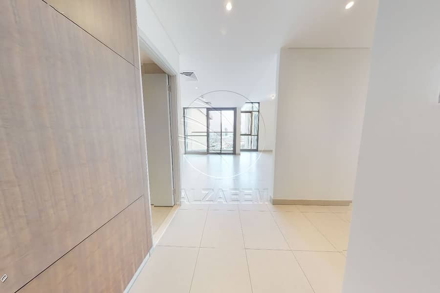 4 HALLWAY. JPG