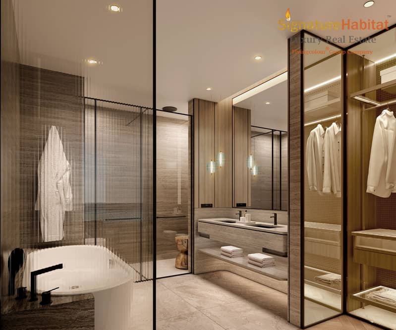 7 Bathroom. jpg
