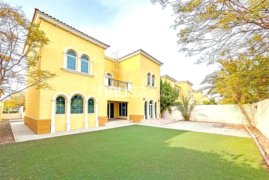 Вилла в Джумейра Парк,Legacy,Legacy Small, 3 cпальни, 7500000 AED - 11723701 Вилла в Джумейра Парк,Legacy,Legacy Small, 3 cпальни, 7500000 AED - 11723701