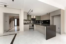 5 Bedroom | Fully Upgraded | Private Pool |Central