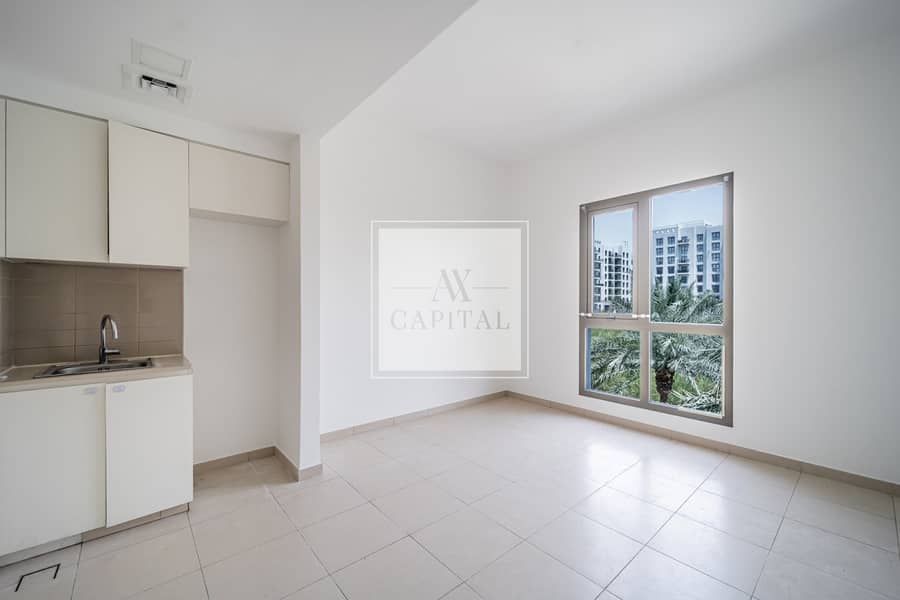 Spacious Studio | Vacant | Town Square View Spacious Studio | Vacant | Town Square View