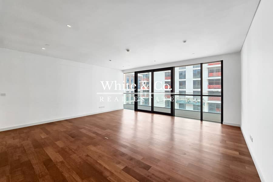 Modern Unit | Maids Room | Large Balcony