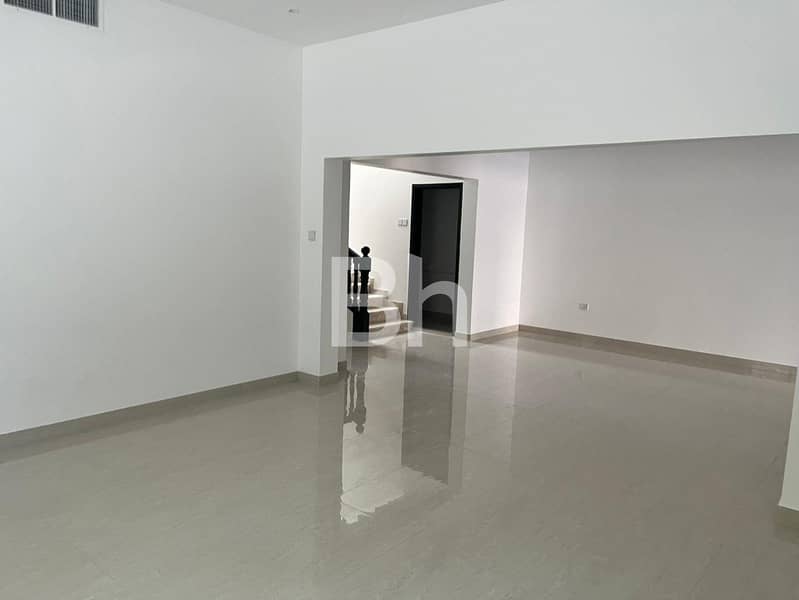 位于阿尔加胡德,猎鹰山庄 3 卧室的别墅 270000 AED - 11724995 位于阿尔加胡德,猎鹰山庄 3 卧室的别墅 270000 AED - 11724995