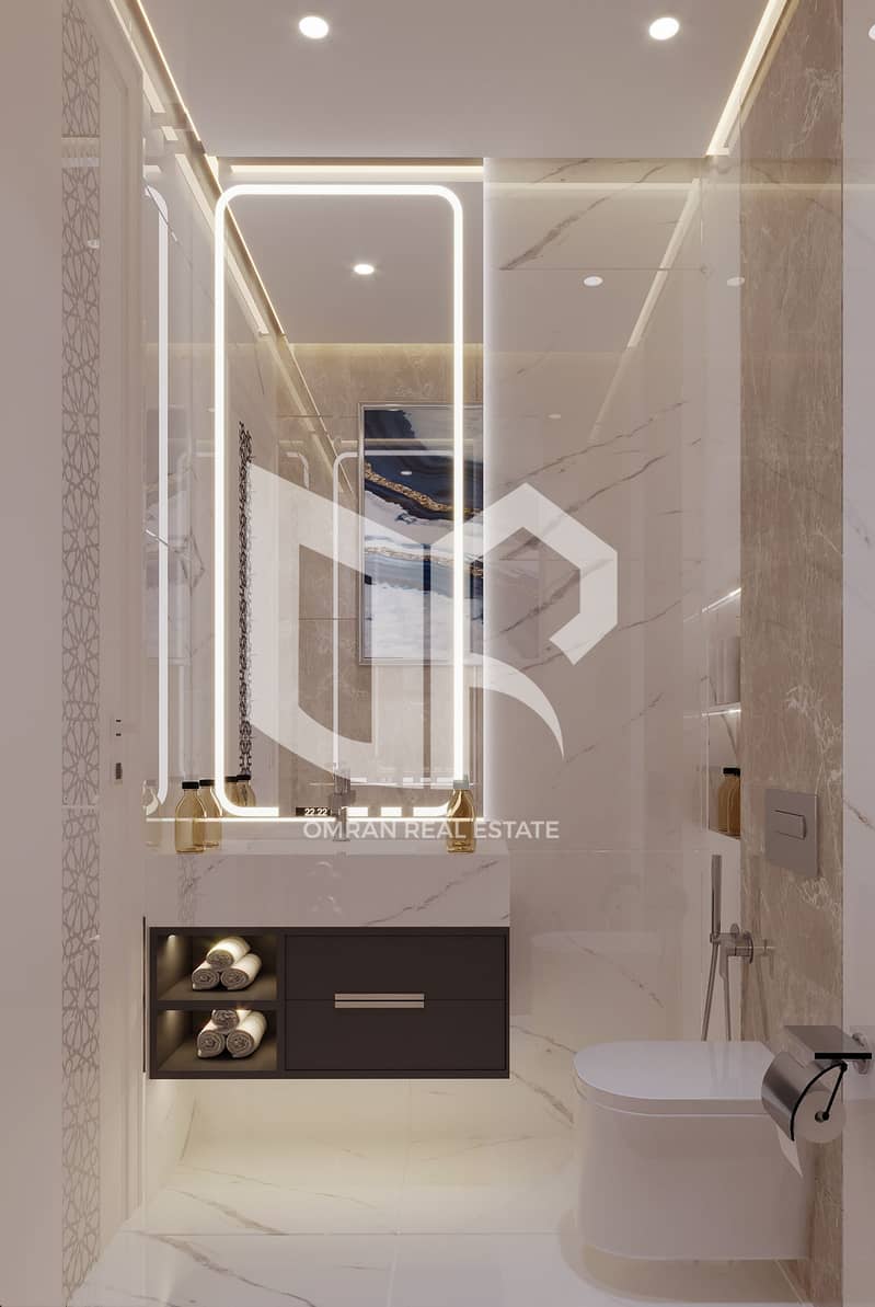 14 BATHROOM. jpg
