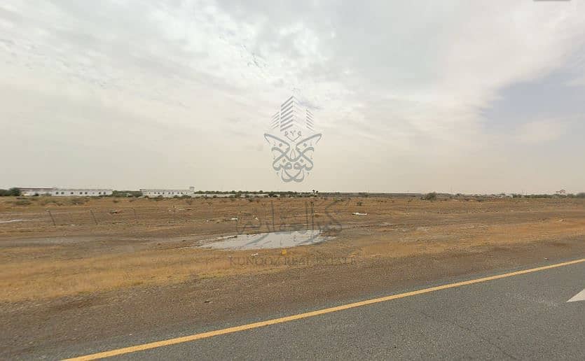 2 تجاري. JPG