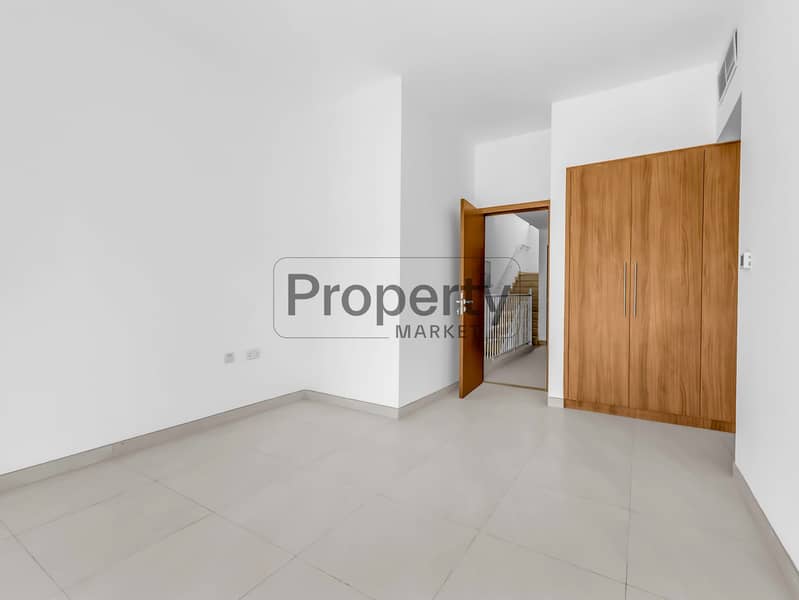 14 7ST05725. jpg