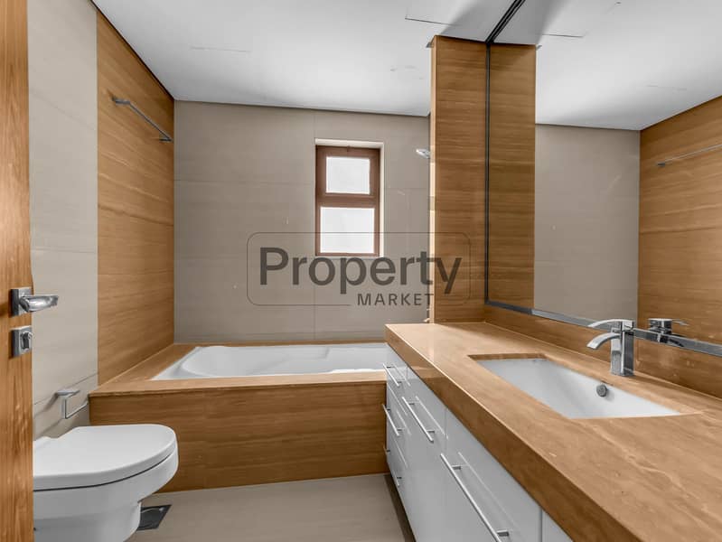 16 7ST05736. jpg