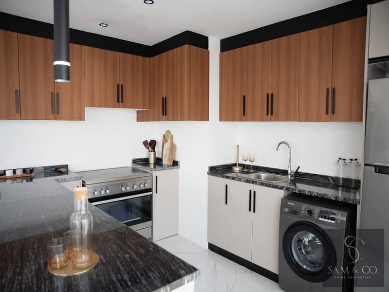 12 501GlamResidence_-48-scaled. jpg