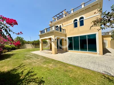 4 Bedroom Villa for Rent in Jumeirah Park, Dubai - Huge Plot | Vacant Now | Well Maintained