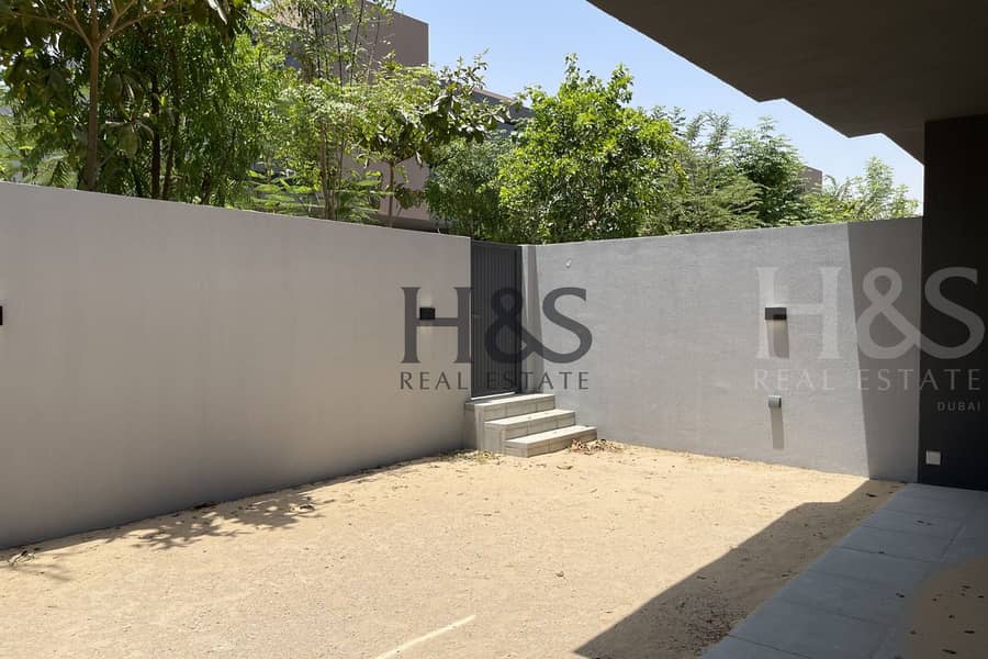 位于蒂拉尔城,马沙尔社区,洋槐花区 4 卧室的别墅 2900000 AED - 11727596 位于蒂拉尔城,马沙尔社区,洋槐花区 4 卧室的别墅 2900000 AED - 11727596