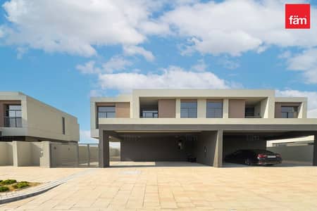 4 Bedroom Villa for Sale in Dubai South, Dubai - Single Row | Premium Unit | Corner Plot | Ready
