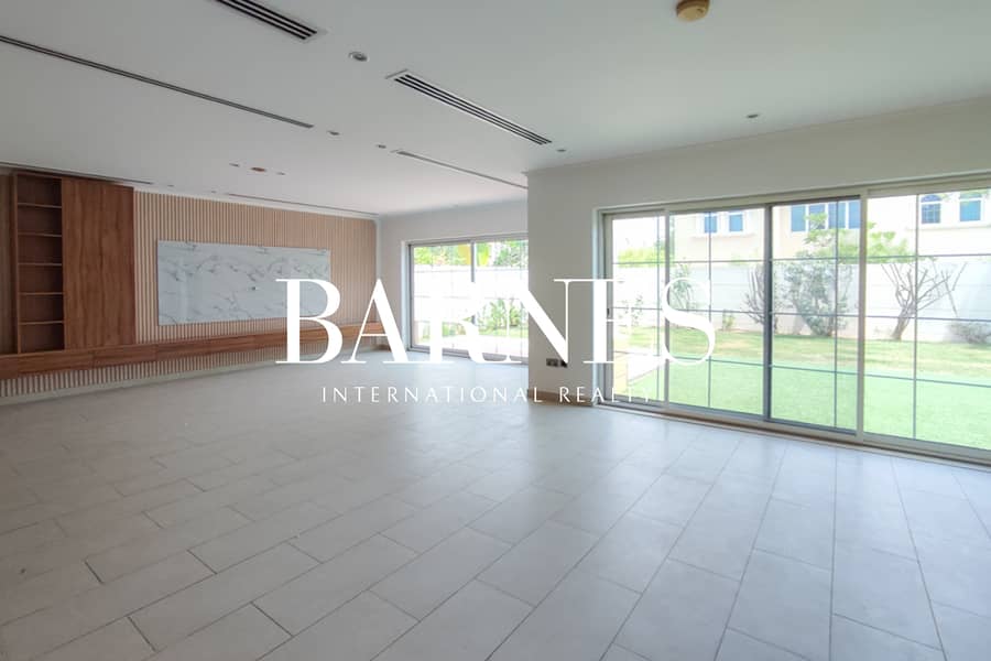 Вилла в Джумейра Парк,Legacy, 4 cпальни, 360000 AED - 11727935 Вилла в Джумейра Парк,Legacy, 4 cпальни, 360000 AED - 11727935