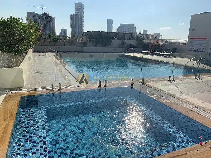 16 Pool in Pulse Smart Residences. jpg