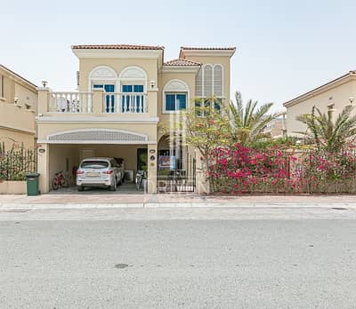 Upgraded 3 Bedroom Villa with Park Views Upgraded 3 Bedroom Villa with Park Views