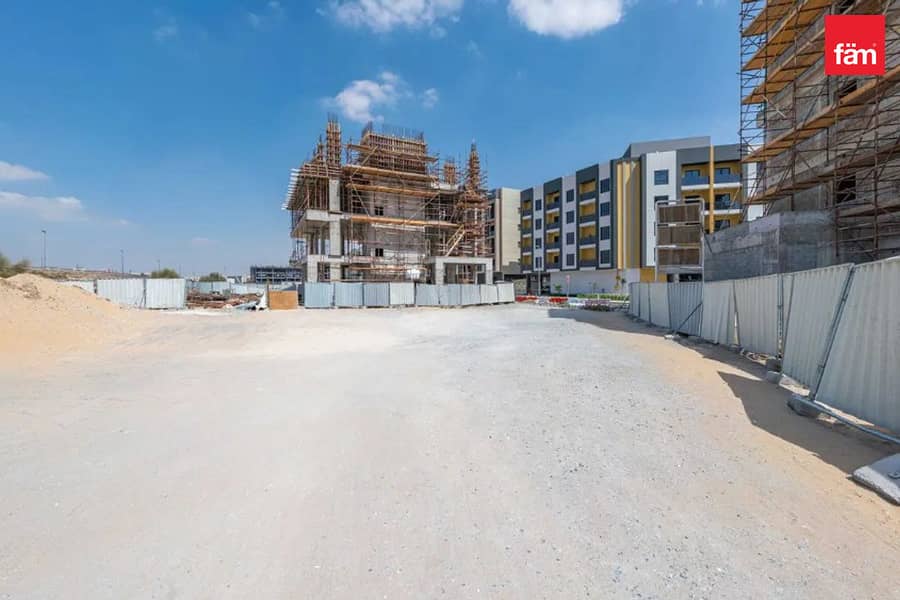 PRIME LIWAN PLOTS FOR SALE | BUILD 2 UNITS