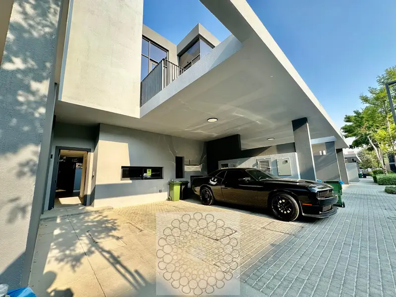 Luxury 4 Bedroom Villa - 1%Monthly - Hot Deal - 5% Down Payment - View 2