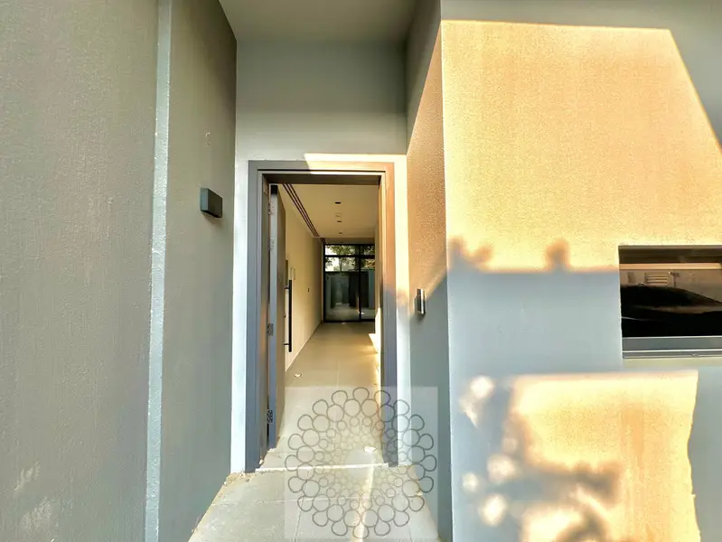 Luxury 4 Bedroom Villa - 1%Monthly - Hot Deal - 5% Down Payment - View 4
