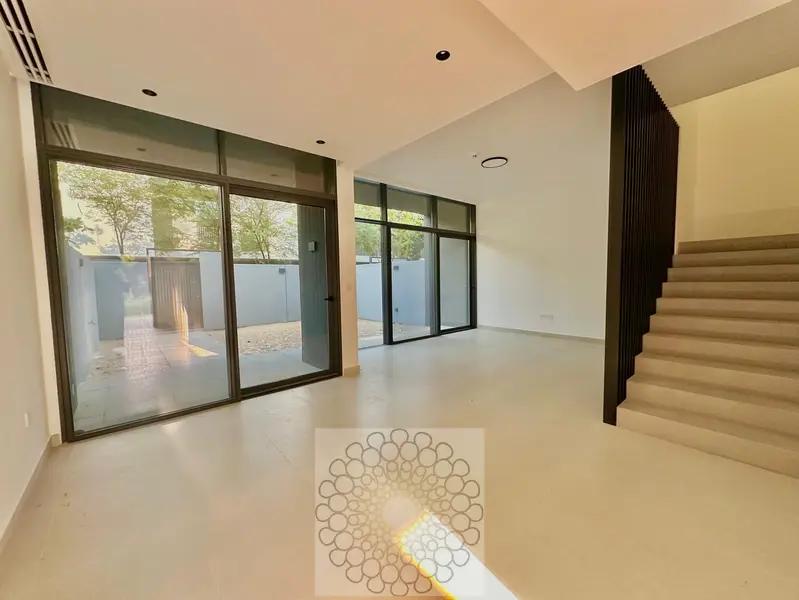 Luxury 4 Bedroom Villa - 1%Monthly - Hot Deal - 5% Down Payment - View 6