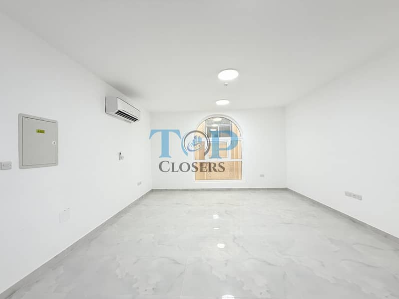 位于阿尔吉米,阿尔梅里亚 1 卧室的公寓 40000 AED - 11731757 位于阿尔吉米,阿尔梅里亚 1 卧室的公寓 40000 AED - 11731757