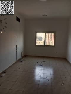 شقة غرفة وصالة واسعة جدآ  في النعيمية   غرفة كبيرة على فيو رائع  حمام واسع ونظيف  مطبخ كبير وصالة واسعة  إيجار سنوى 26000