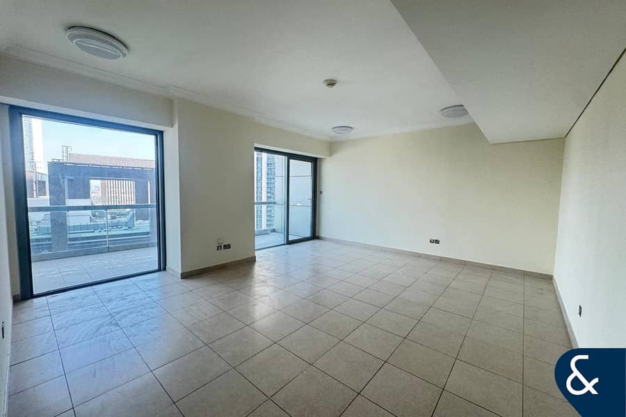 Vacant | 2 Bed Rooms Apartment | Large Balcony Vacant | 2 Bed Rooms Apartment | Large Balcony