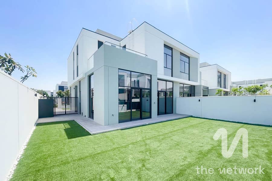 Brand New | Ready to Move-In | Corner Unit Brand New | Ready to Move-In | Corner Unit