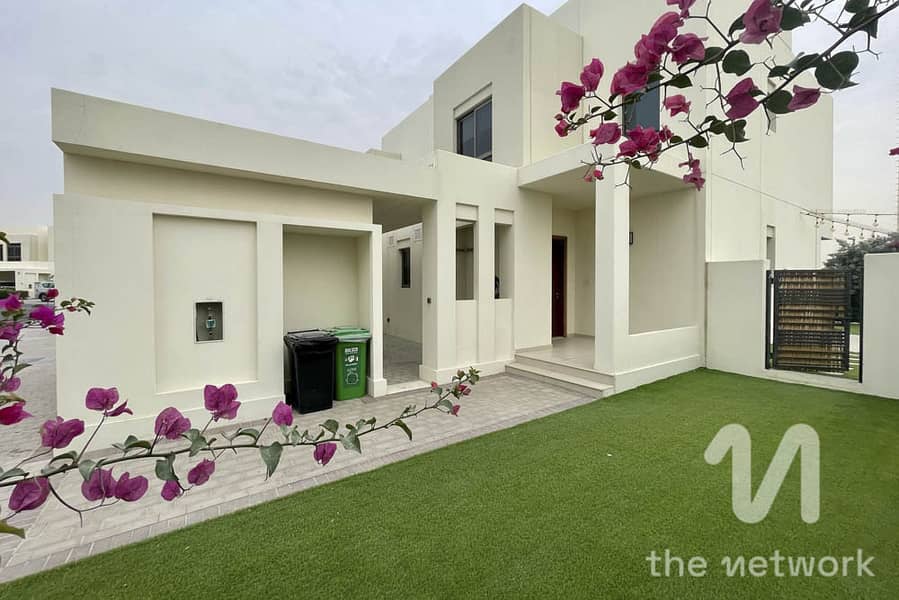 位于城市广场,努尔联排别墅 4 卧室的联排别墅 200000 AED - 11732676 位于城市广场,努尔联排别墅 4 卧室的联排别墅 200000 AED - 11732676