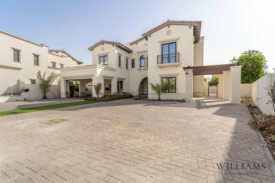EXCLUSIVE | DRIVEWAY | UPGRADED | BIGGEST PLOT EXCLUSIVE | DRIVEWAY | UPGRADED | BIGGEST PLOT
