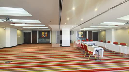 Office for Rent in Business Bay, Dubai - Elegant Office Space | Ready To Move In