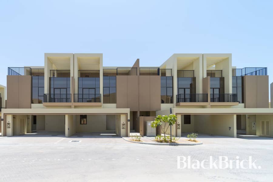 位于迪拜体育城,胜利山庄,塞维利亚住宅综合体 4 卧室的别墅 325000 AED - 11733683 位于迪拜体育城,胜利山庄,塞维利亚住宅综合体 4 卧室的别墅 325000 AED - 11733683