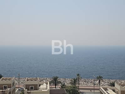 2 Bedroom Flat for Rent in Palm Jumeirah, Dubai - Sea View | Unfurnished | Vacant