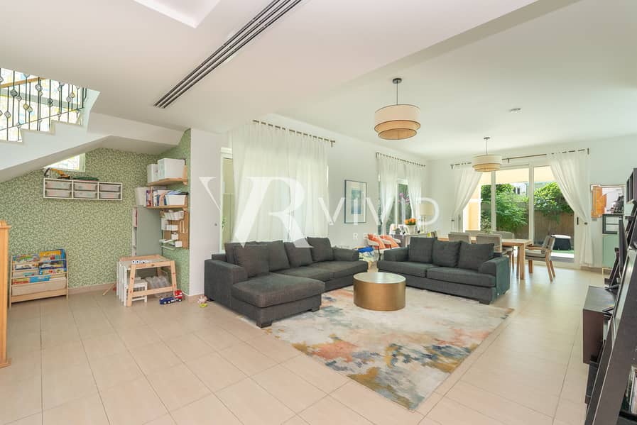Вилла в Джумейра Парк,Дистрикт 9, 4 cпальни, 360000 AED - 11736091 Вилла в Джумейра Парк,Дистрикт 9, 4 cпальни, 360000 AED - 11736091
