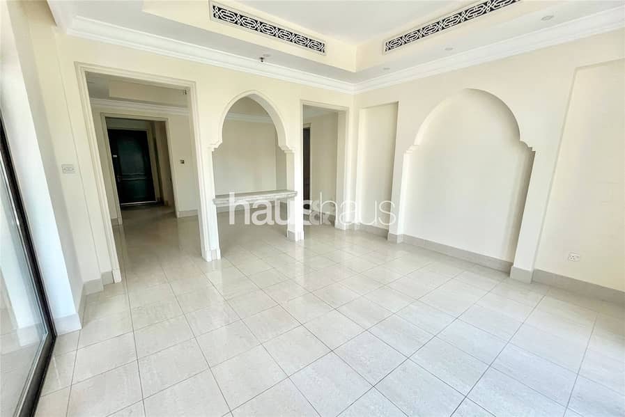 Stunning Views | Large Layout | Unfurnished Stunning Views | Large Layout | Unfurnished