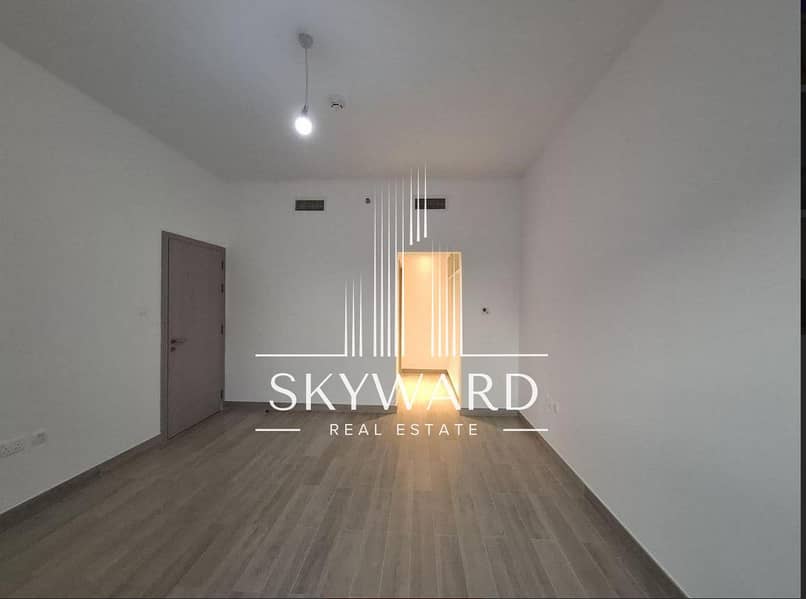 8 Screenshot_4-4-2025_12013_expert. propertyfinder. ae. jpeg