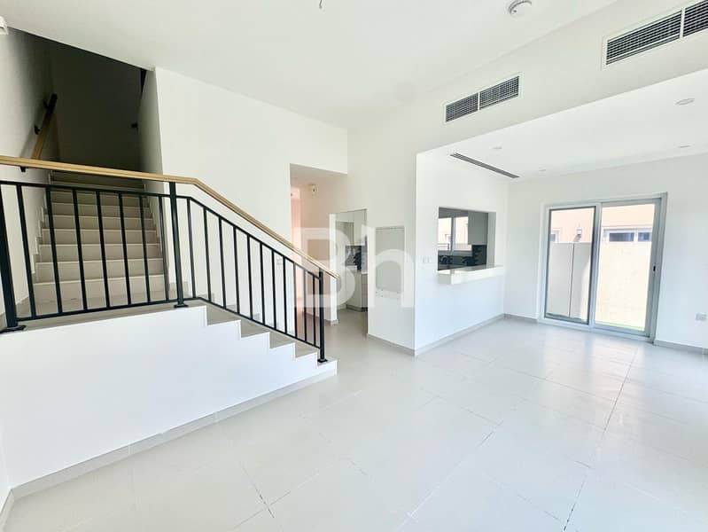 Single Row | Vacant | Spacious | 4BR plus Maids