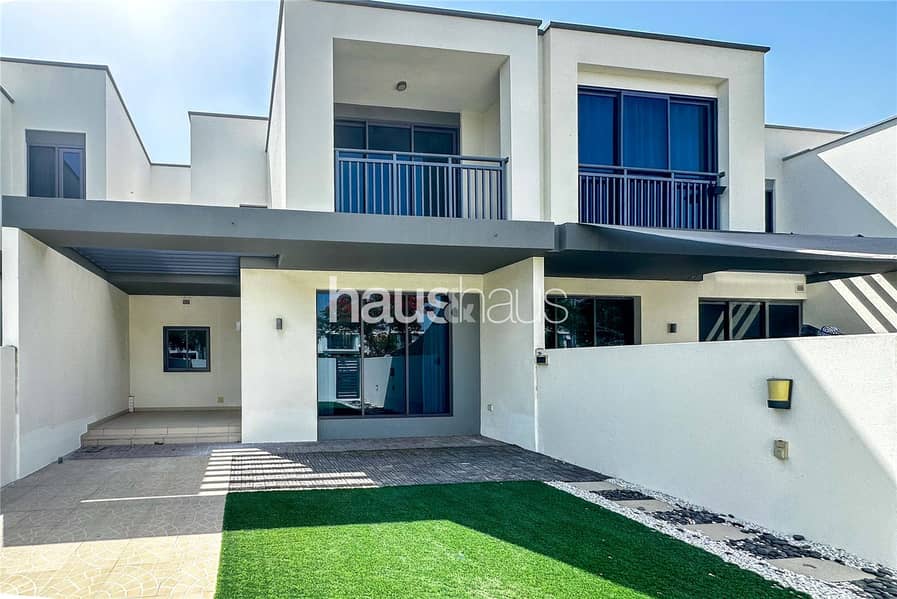 位于迪拜山庄,枫叶社区,枫叶3区 3 卧室的联排别墅 250000 AED - 11737177 位于迪拜山庄,枫叶社区,枫叶3区 3 卧室的联排别墅 250000 AED - 11737177