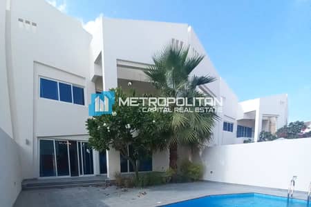 4 Bedroom Villa for Rent in Khalifa City, Abu Dhabi - Vacant 4BR+M|Front Yard w/ Pool|Private Entrance
