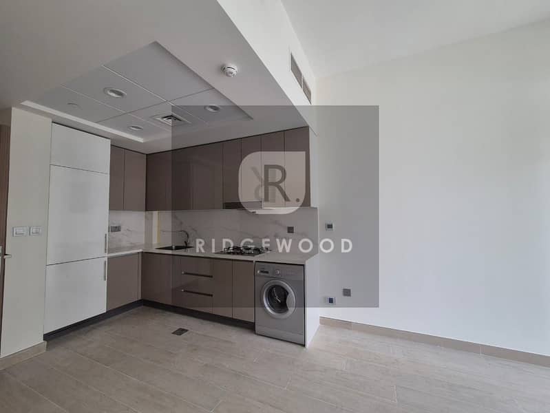 6 RIDGEWOOD REAL ESTATE 007 (17). jpg