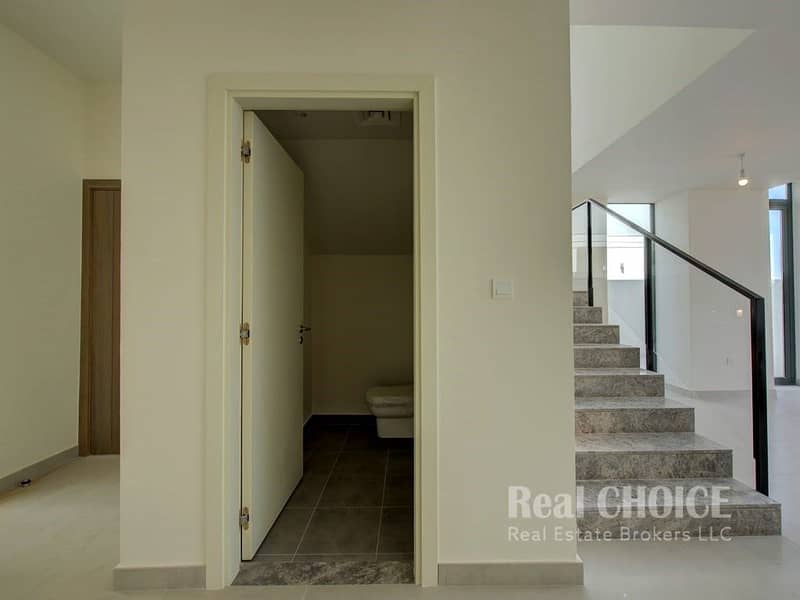 13 Club Villas, V30 (3). jpg