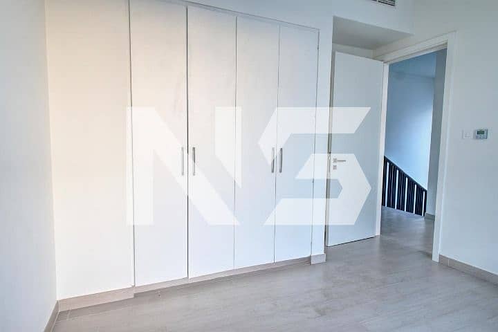 9 b79ecb39-a082-4f21-b3ac-50e98353086d_cleanup. jpg