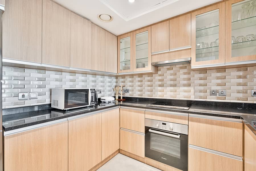9 Full Kitchen (9). jpeg
