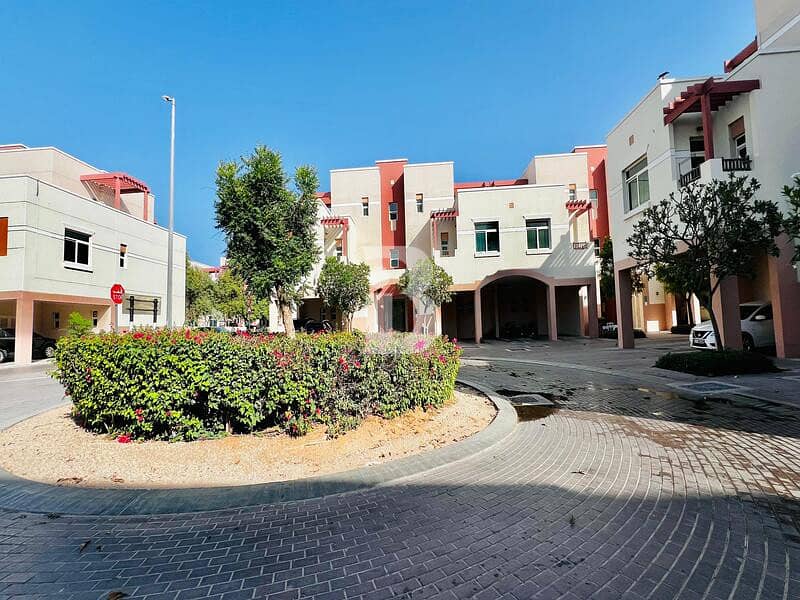 位于阿尔加迪尔 2 卧室的公寓 950000 AED - 11738822 位于阿尔加迪尔 2 卧室的公寓 950000 AED - 11738822