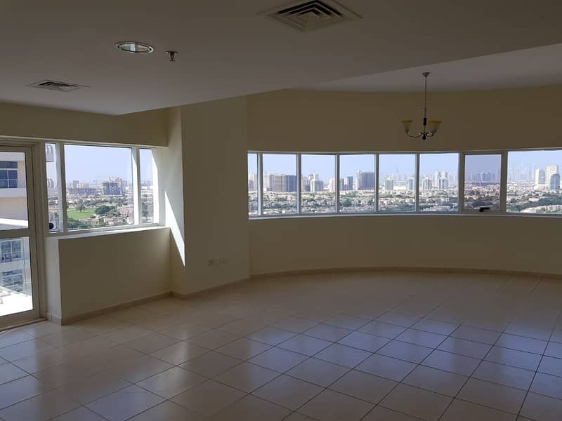Nice 3 bed separate Maid Laundry&terrace Nice 3 bed separate Maid Laundry&terrace