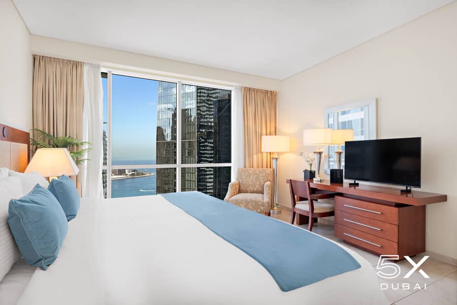 12 4 bedroom - Deluxe Room. jpg