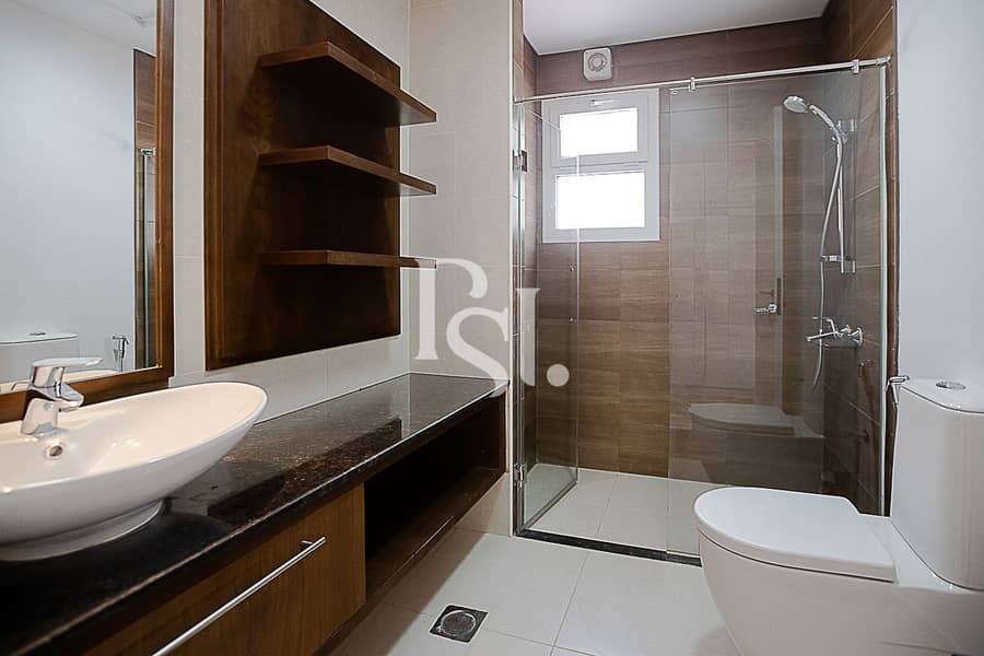 24 al-forsan-khalifa-city-A-abu-dhabi-master-bathroom_(2). jpg