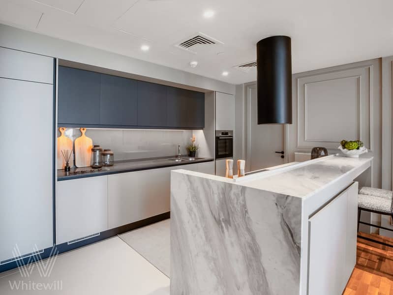 16 Kitchen_. jpg